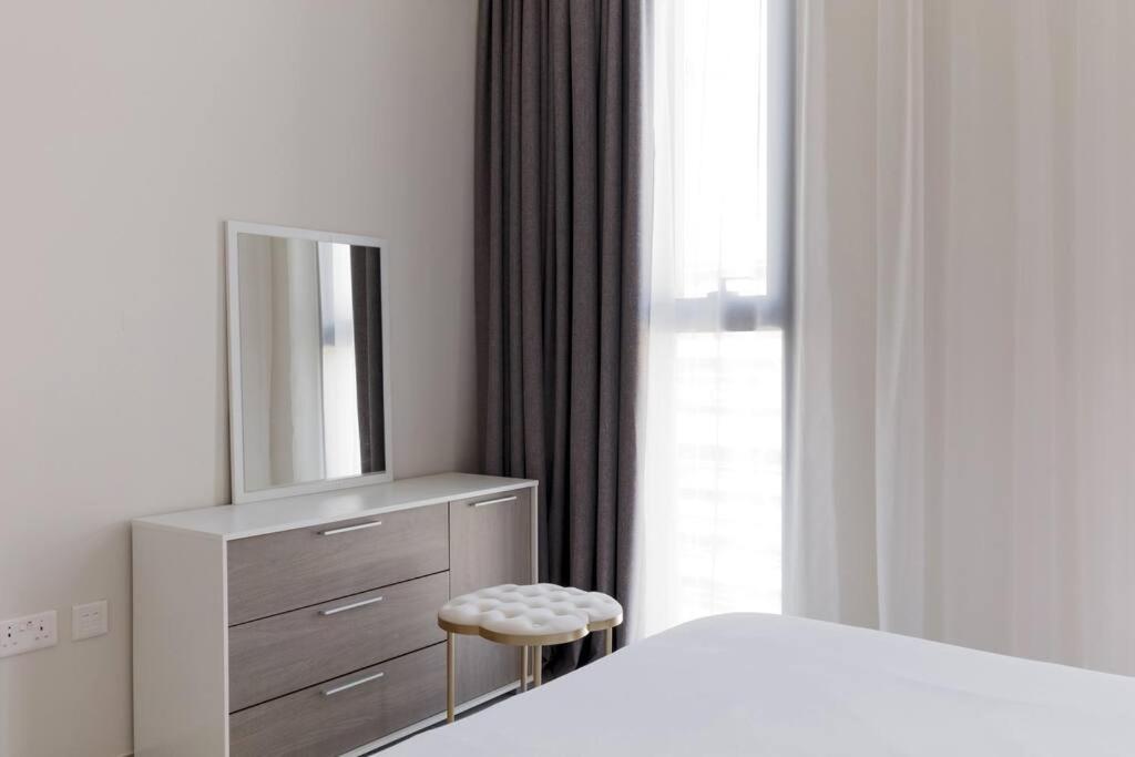 Sahab - Solo 1Br Apt In Al Jada Sharjah Eksteriør billede