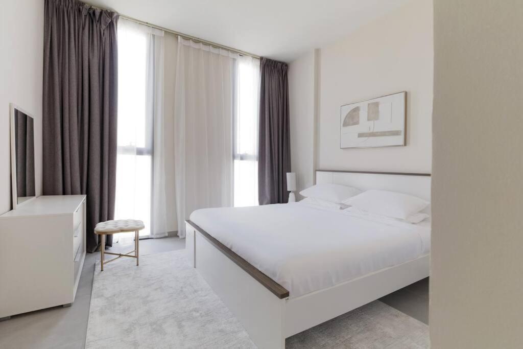 Sahab - Solo 1Br Apt In Al Jada Sharjah Eksteriør billede