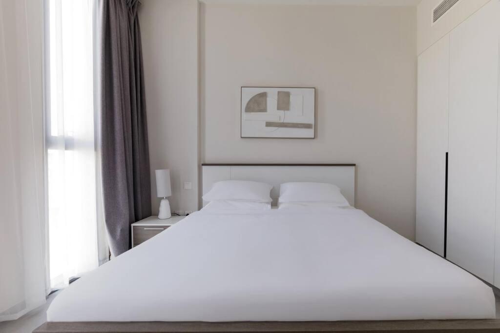 Sahab - Solo 1Br Apt In Al Jada Sharjah Eksteriør billede