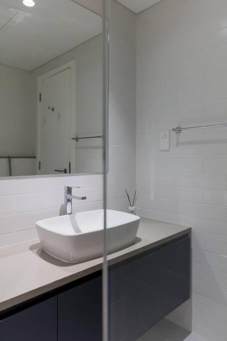 Sahab - Solo 1Br Apt In Al Jada Sharjah Eksteriør billede