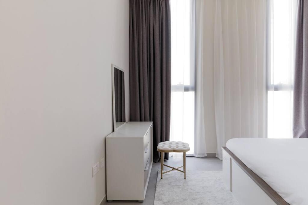 Sahab - Solo 1Br Apt In Al Jada Sharjah Eksteriør billede