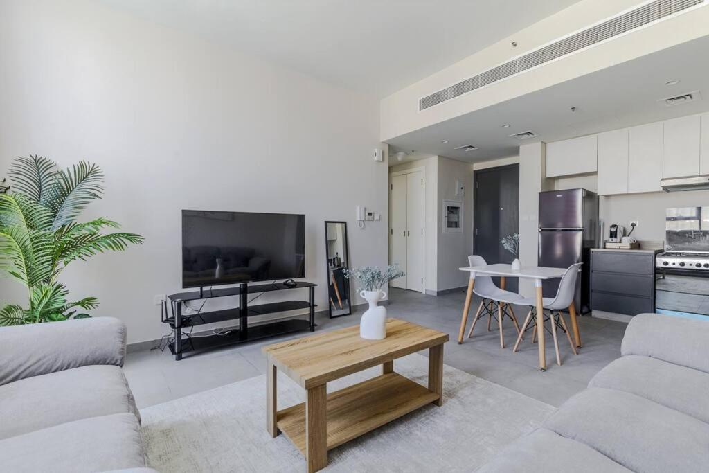 Sahab - Solo 1Br Apt In Al Jada Sharjah Eksteriør billede