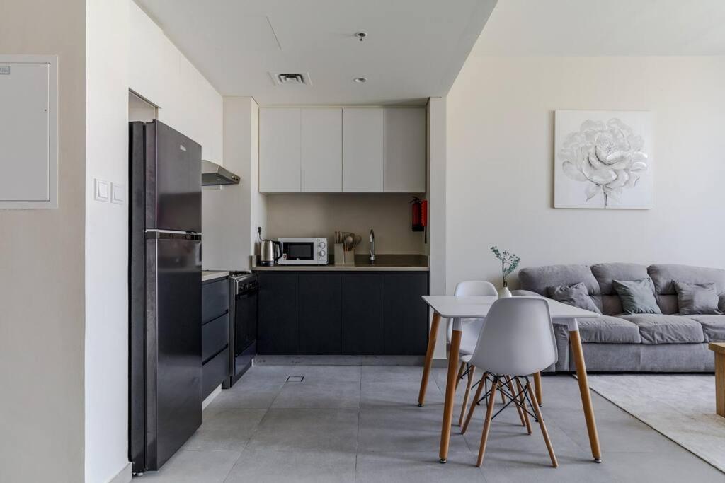 Sahab - Solo 1Br Apt In Al Jada Sharjah Eksteriør billede
