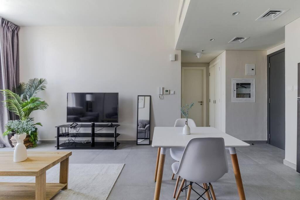Sahab - Solo 1Br Apt In Al Jada Sharjah Eksteriør billede